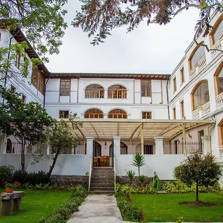 Solera House Adventure Hostel